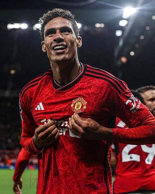 瓦拉内在曼联表现远低预期 后者认为皇马做了好生意